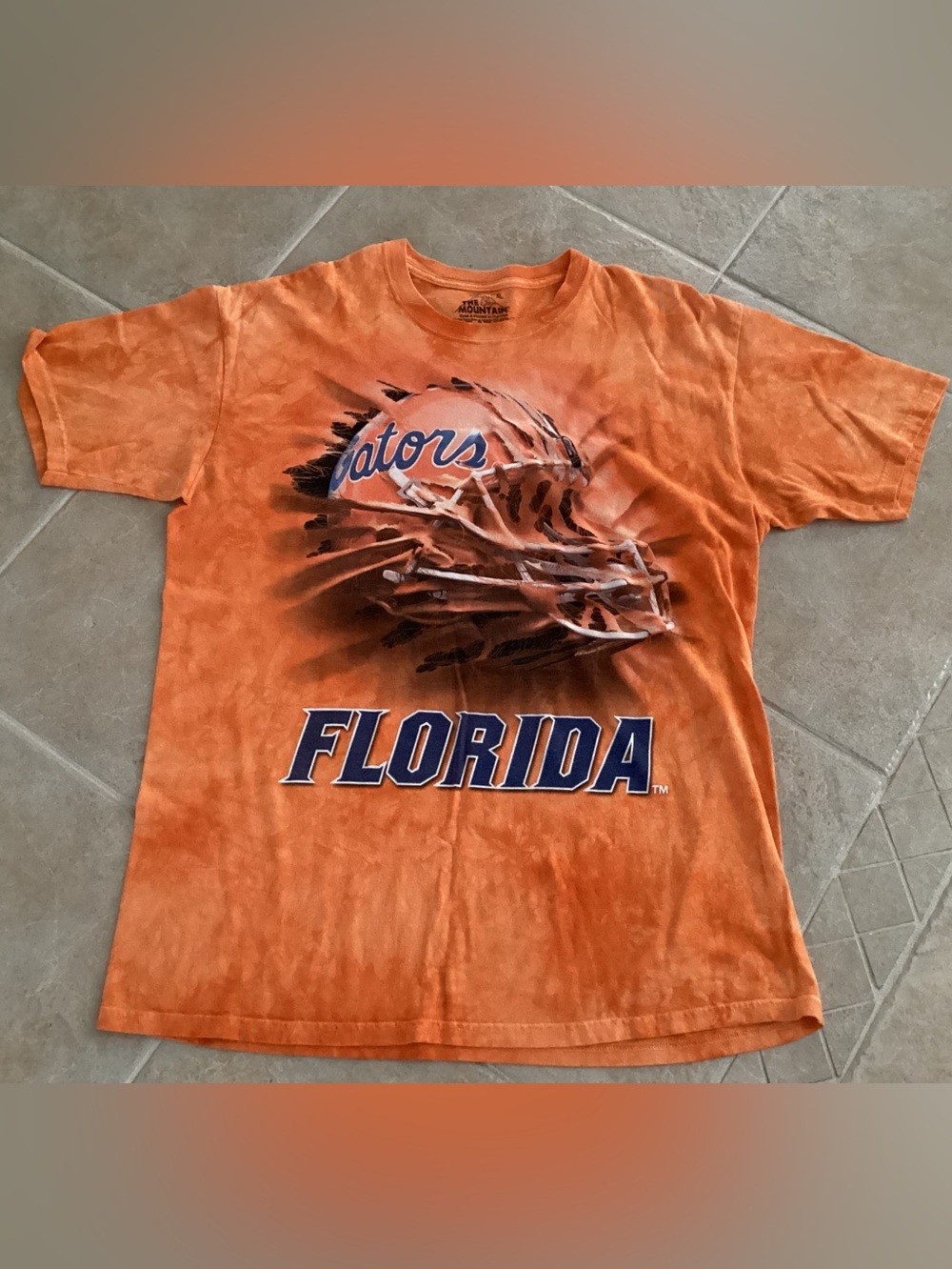The Mountain Mens Florida Gators Helmet Tye Dye Orange Shirt  XL